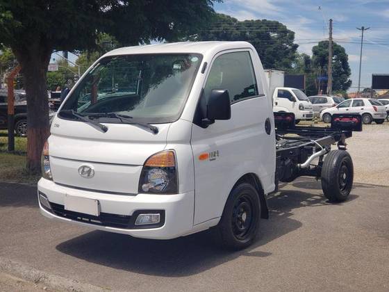 HYUNDAI HR 2.5 LONGO SEM CAÇAMBA 4X2 16V 130CV TURBO INTERCOOLER DIESEL 2P MANUAL